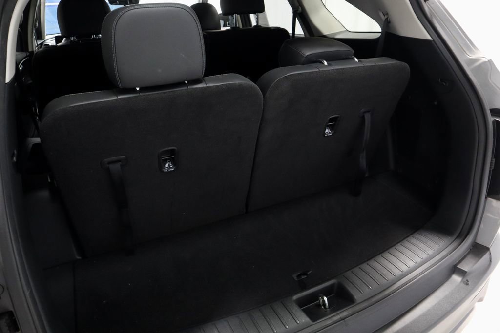 Used 2023 Kia Sorento S w/ Panoramic Sunroof Package image 16