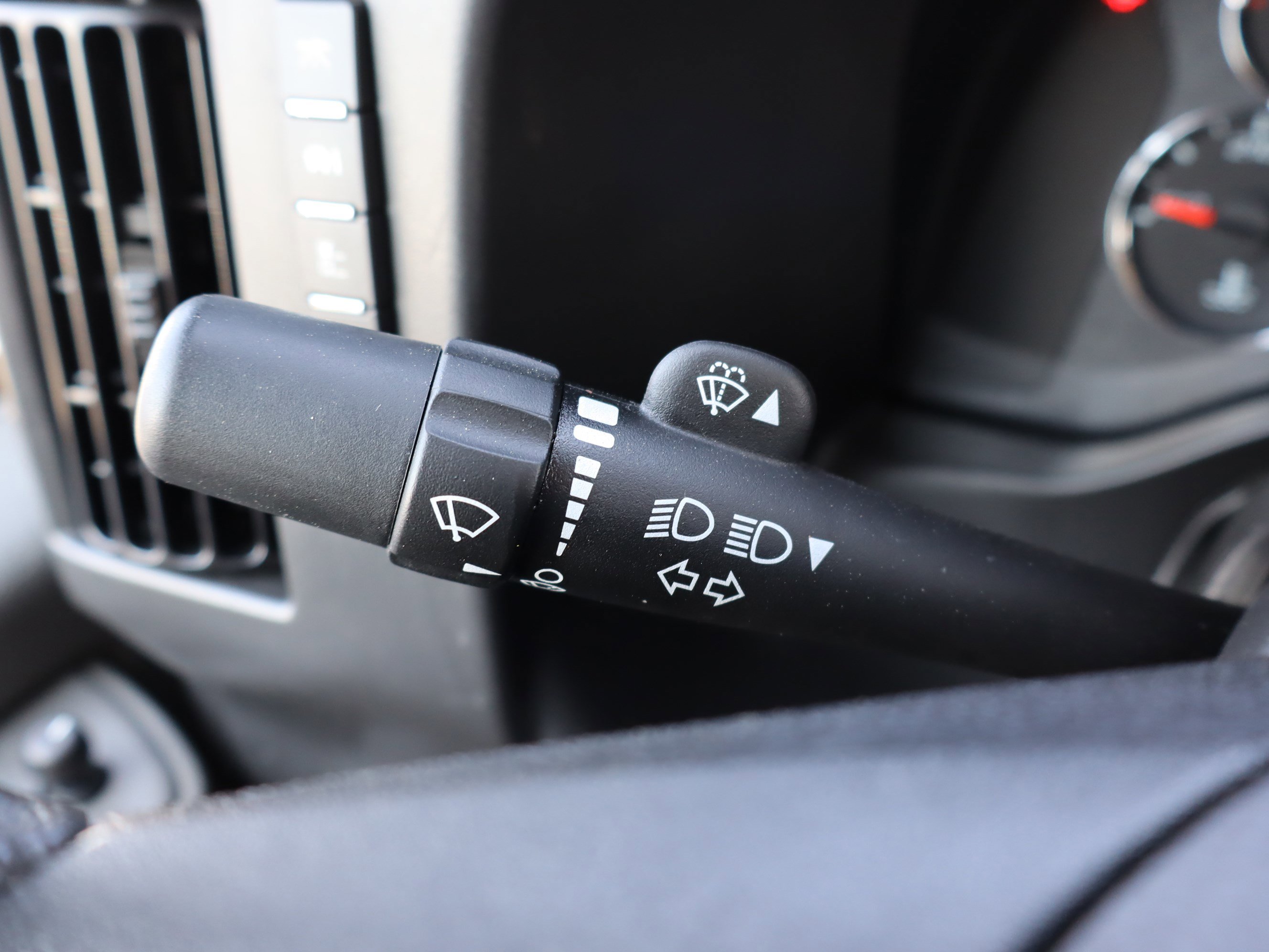 Used 2024 Chevrolet Express 3500 LT w/ LT Preferred Equipment Group image 21