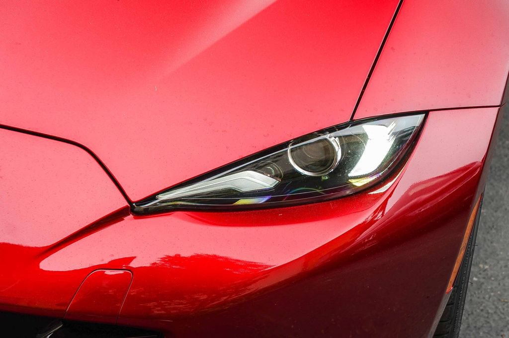 New 2026 MAZDA MX-5 Miata Club w/ Appearance Package RWD image 8