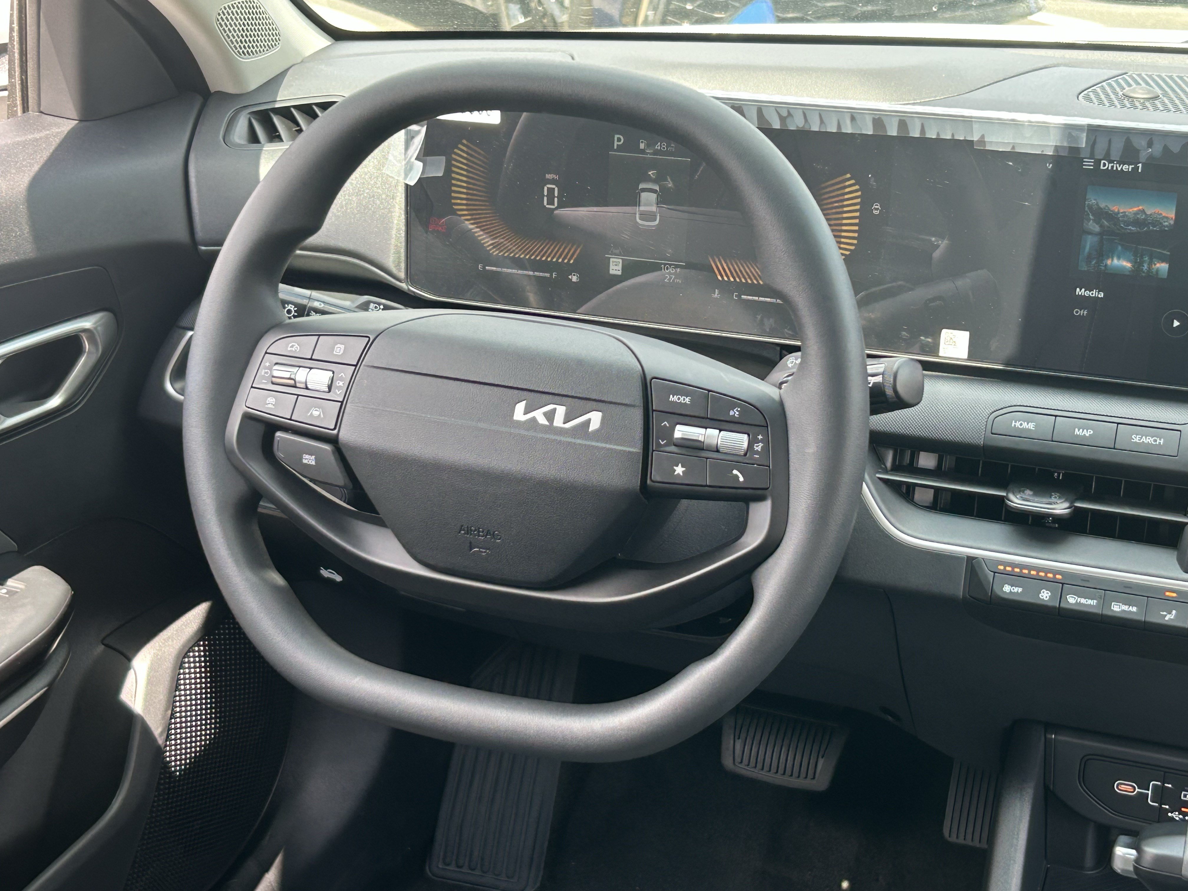 New 2026 Kia K4 FWD image 14