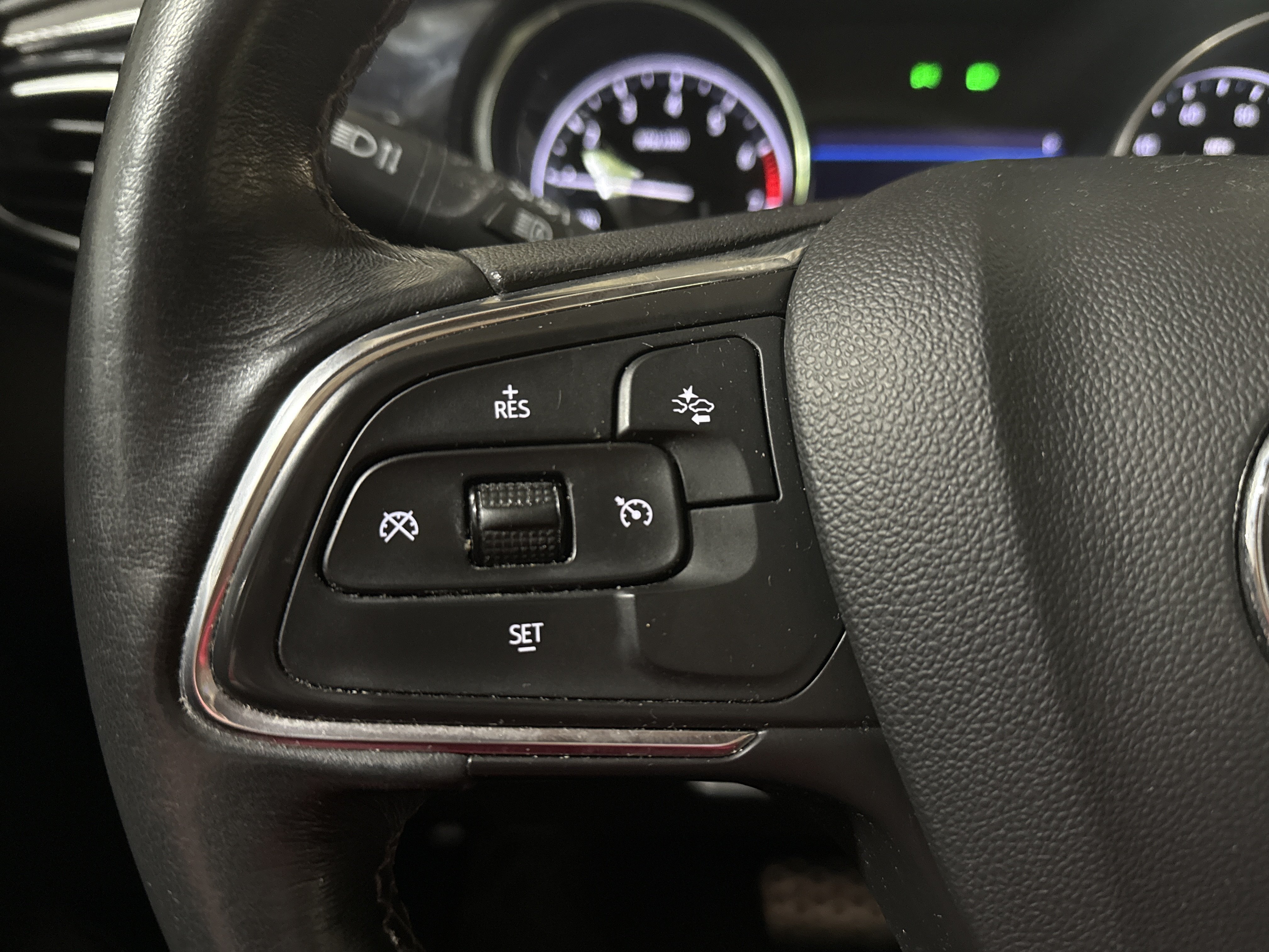 Used 2023 Buick Encore GX Select w/ Sport Touring Package FWD image 14