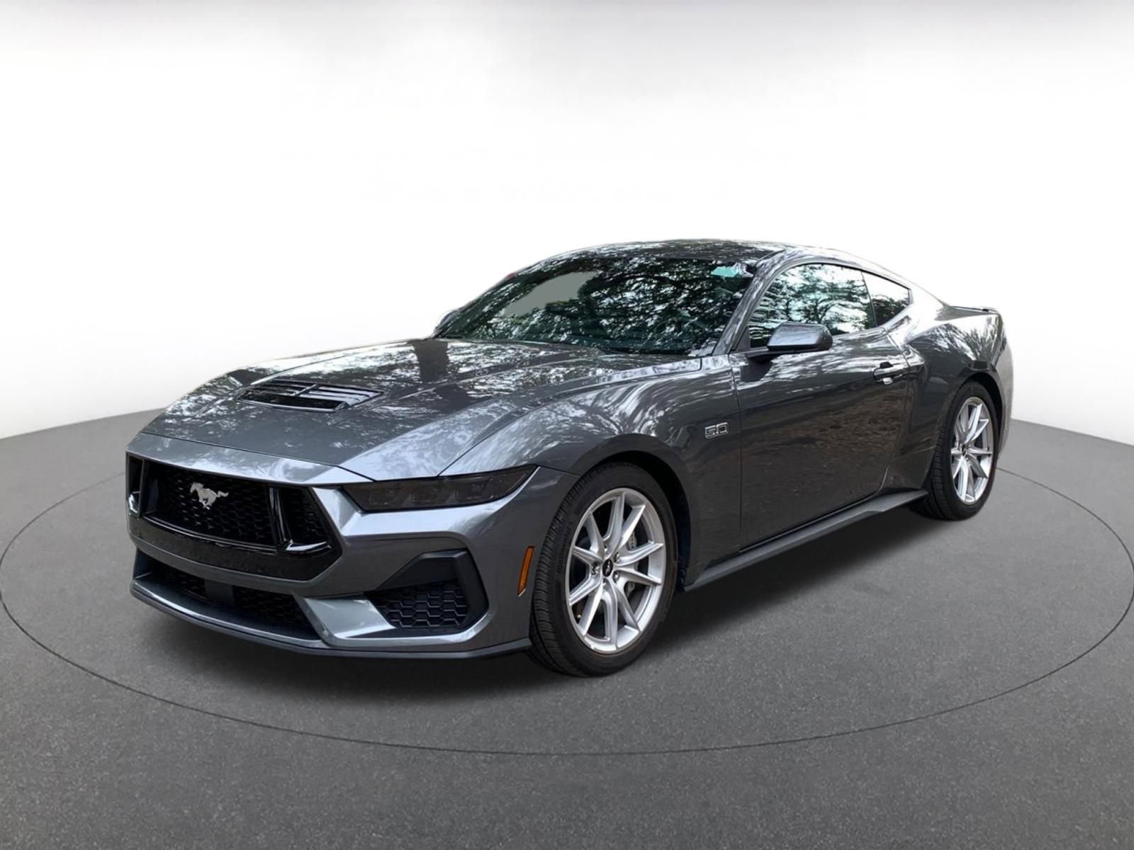 Used 2025 Ford Mustang GT Premium image 3