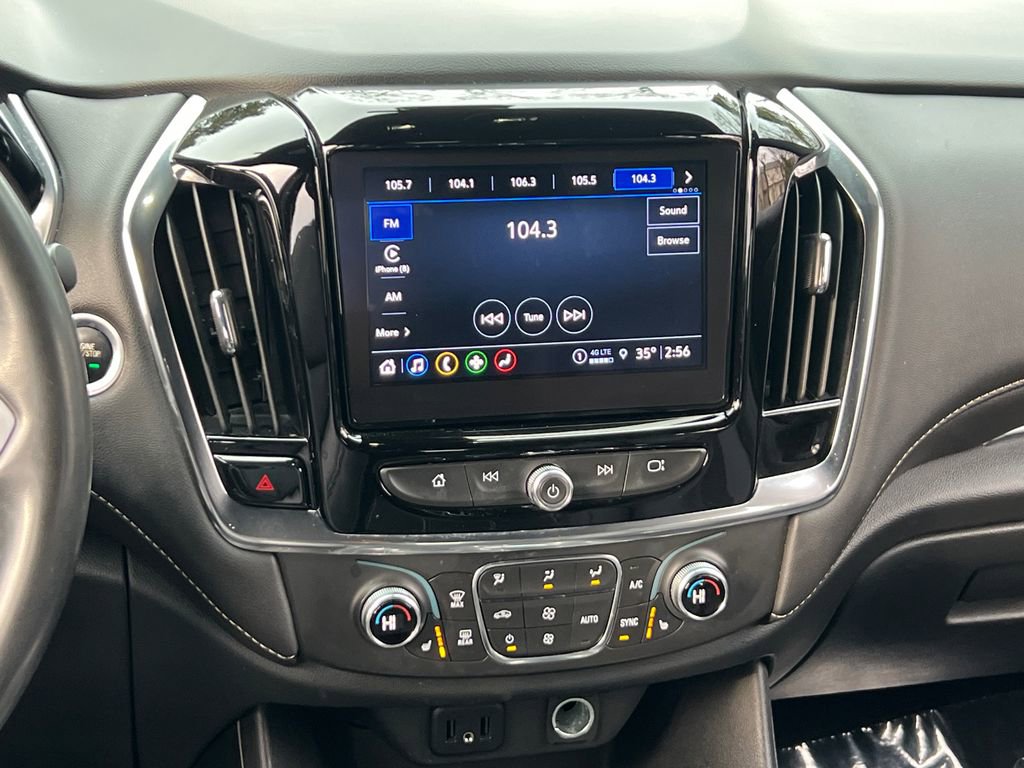 Used 2023 Chevrolet Traverse LT image 22