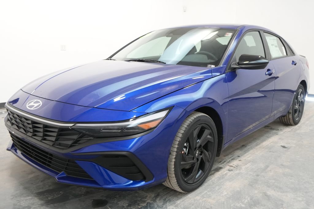 New 2026 Hyundai Elantra Sport image 3