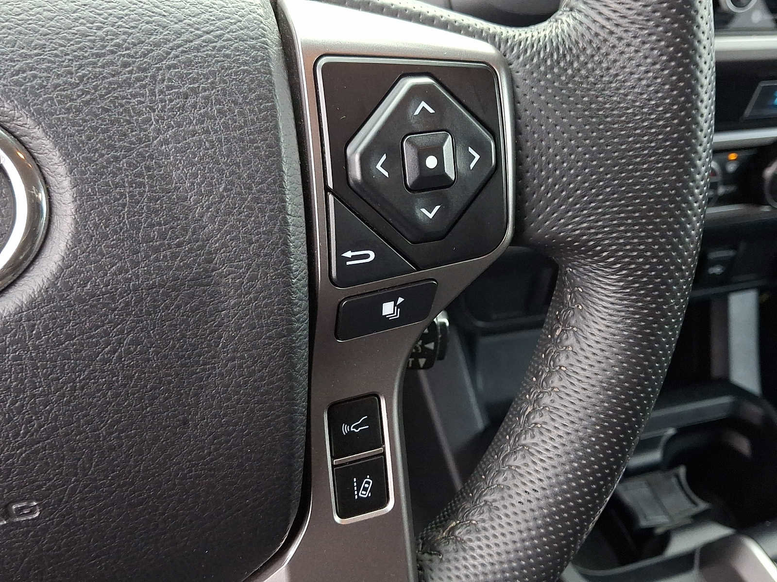 Used 2021 Toyota Tacoma SR5 image 21