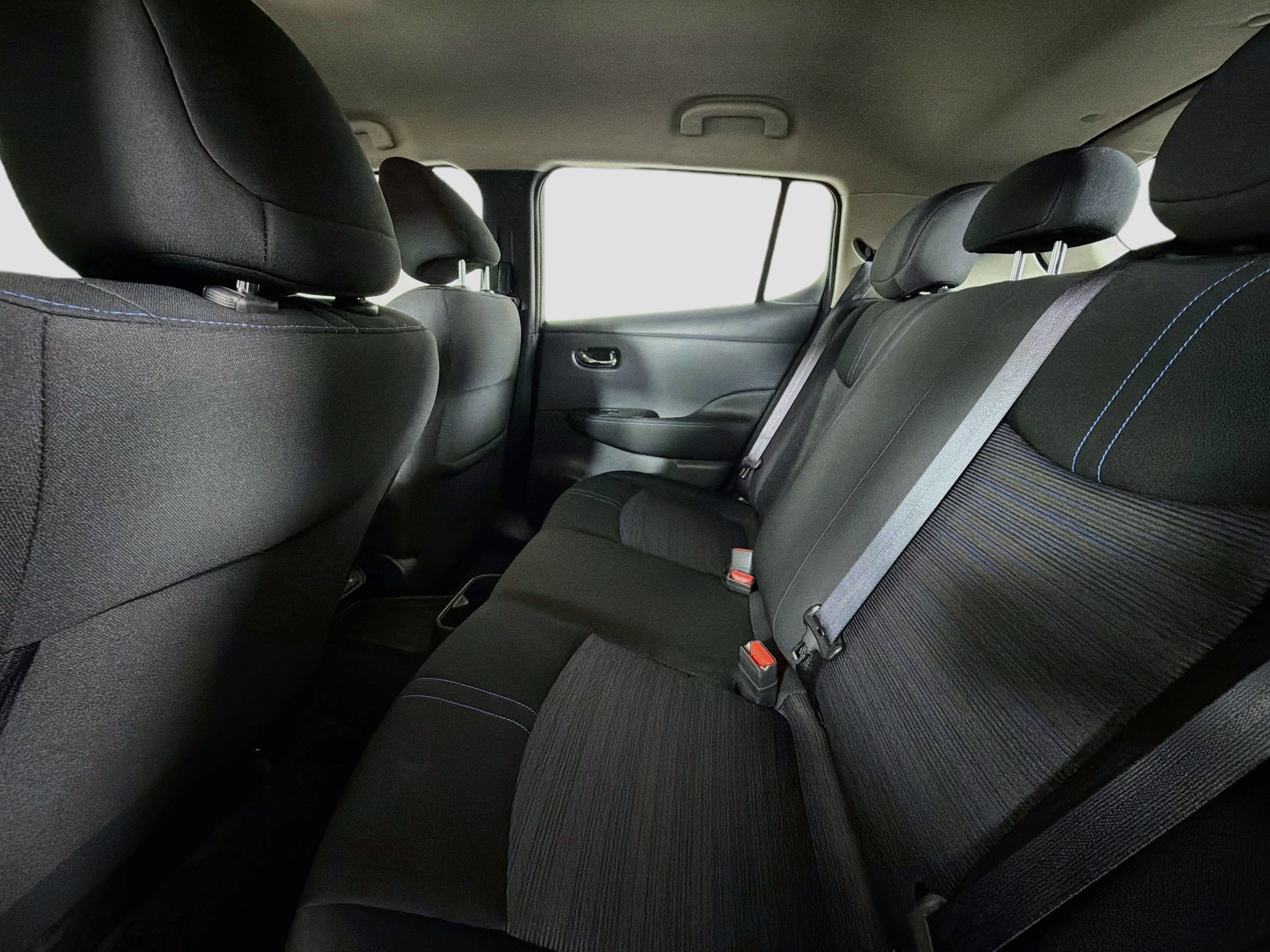 Used 2024 Nissan Leaf S FWD image 25