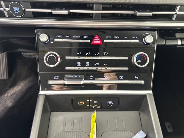 Used 2024 Hyundai Santa Fe SE image 23