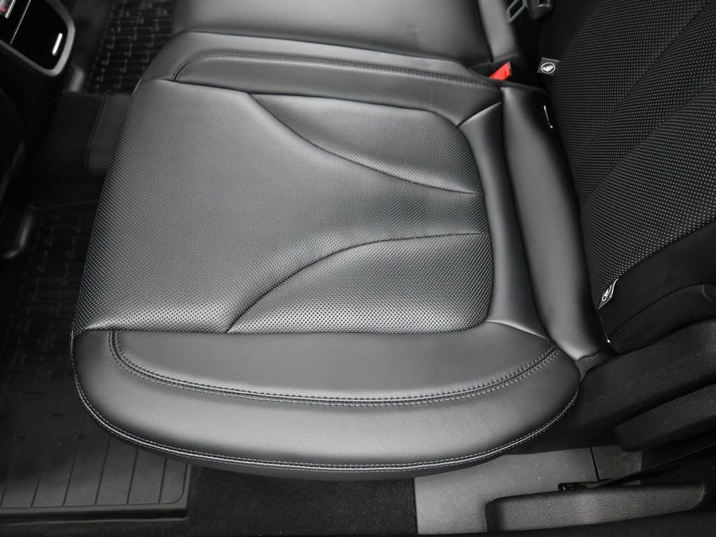 Used 2022 Lincoln Nautilus Reserve AWD/4WD image 25