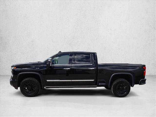 Used 2024 Chevrolet Silverado 2500 High Country w/ High Country Premium Package AWD/4WD image 9