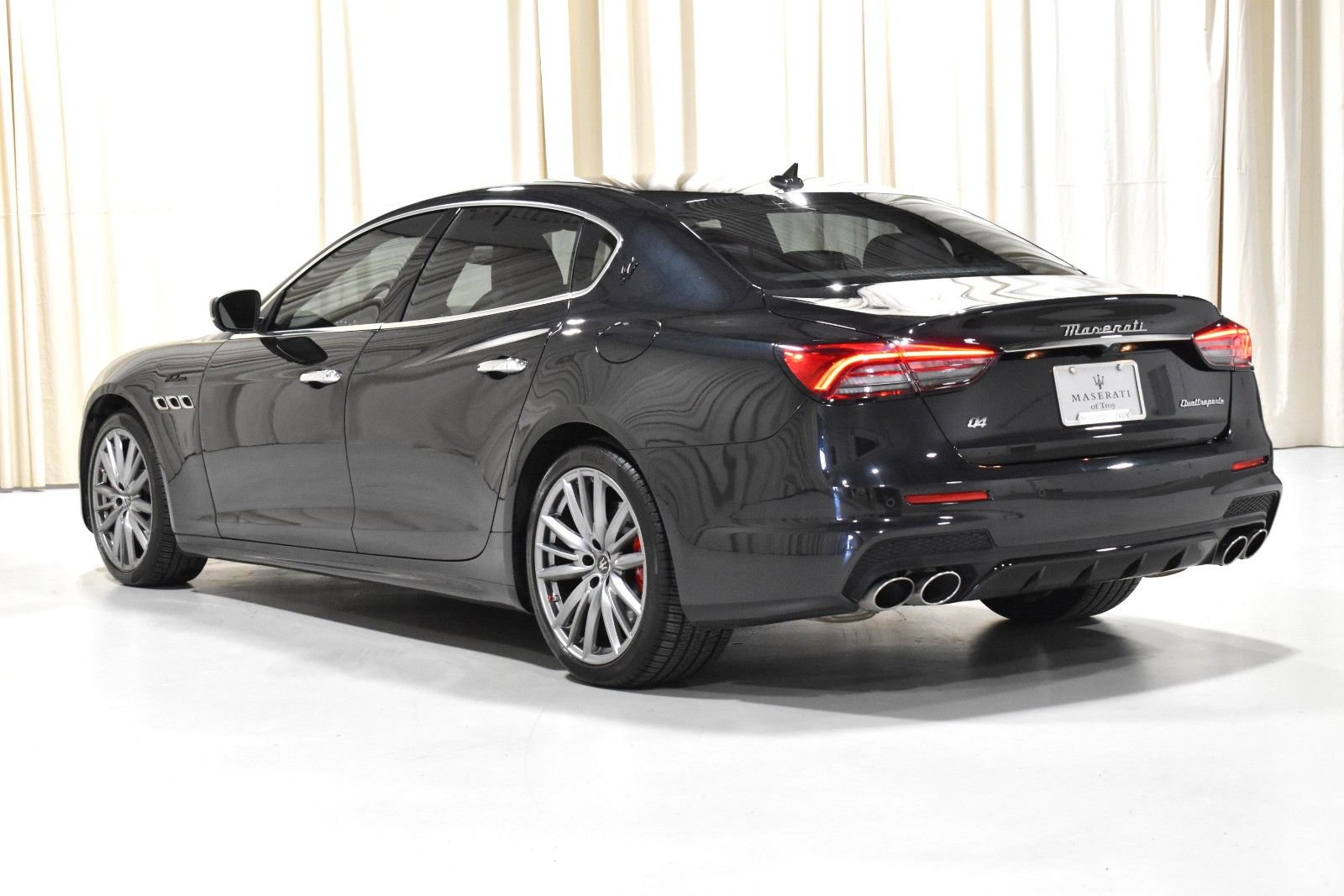 Certified 2024 Maserati Quattroporte Modena Ultima Q4 AWD/4WD image 7