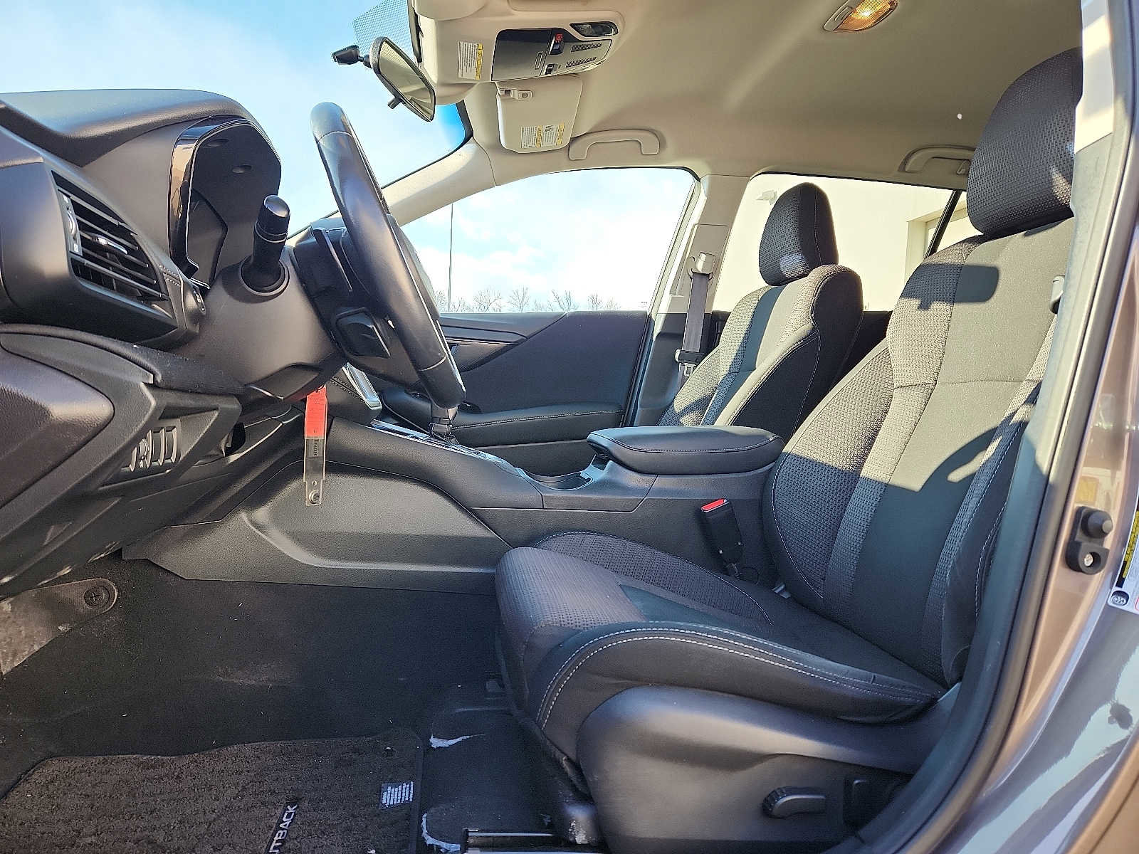 Used 2022 Subaru Outback Premium image 13