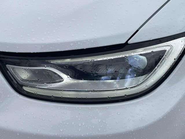 Used 2024 Chrysler Pacifica Touring-L image 14