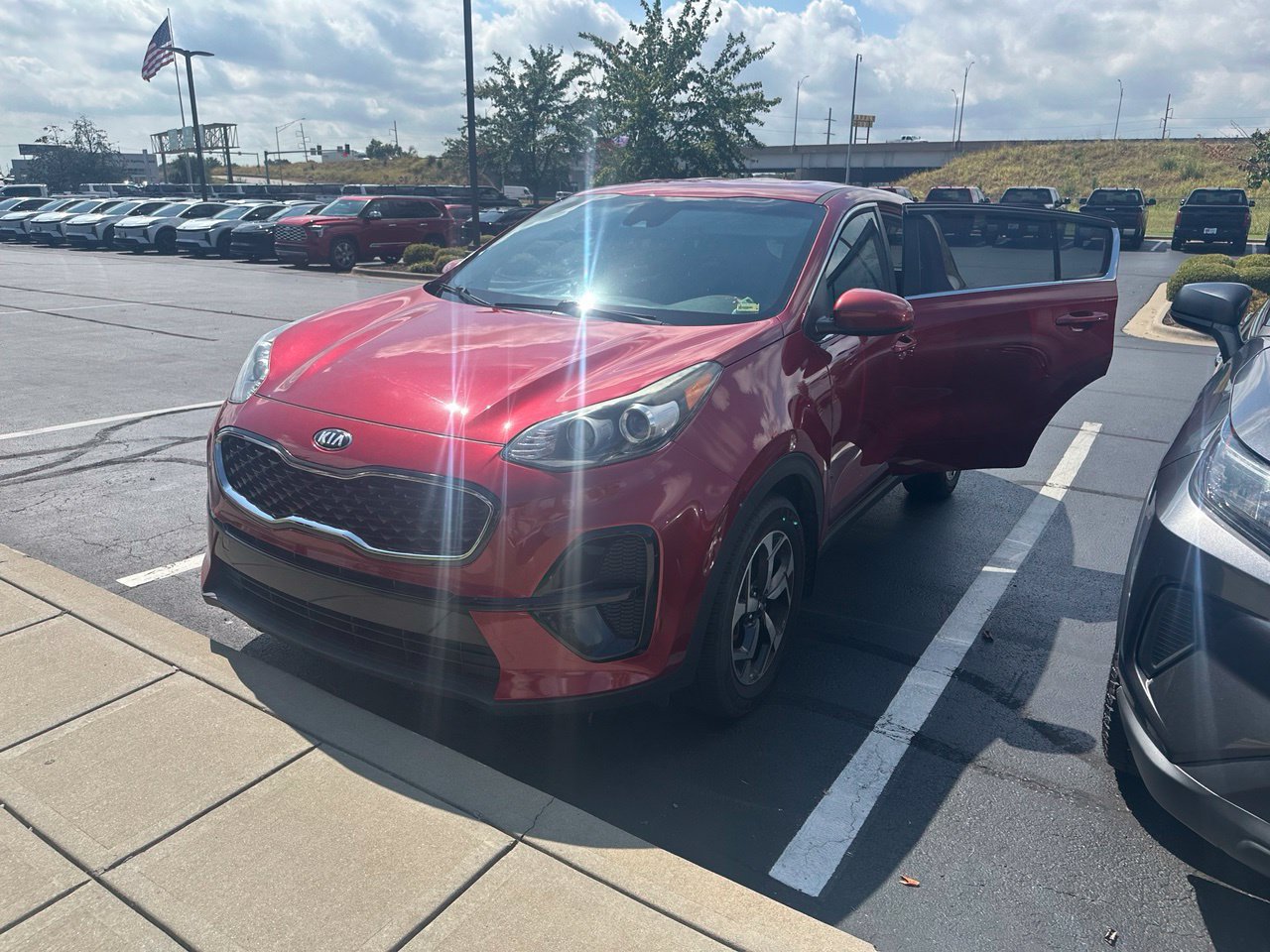 Used 2021 Kia Sportage LX FWD image 3