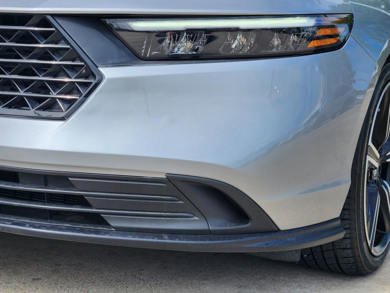 Used 2024 Honda Accord Sport image 9