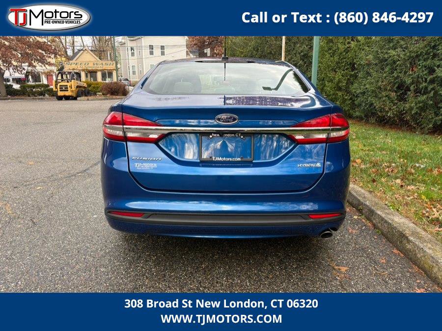 Used 2018 Ford Fusion S image 10