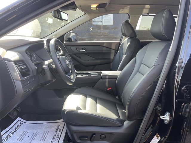 Used 2023 Nissan Rogue SL w/ SL Premium Package image 19