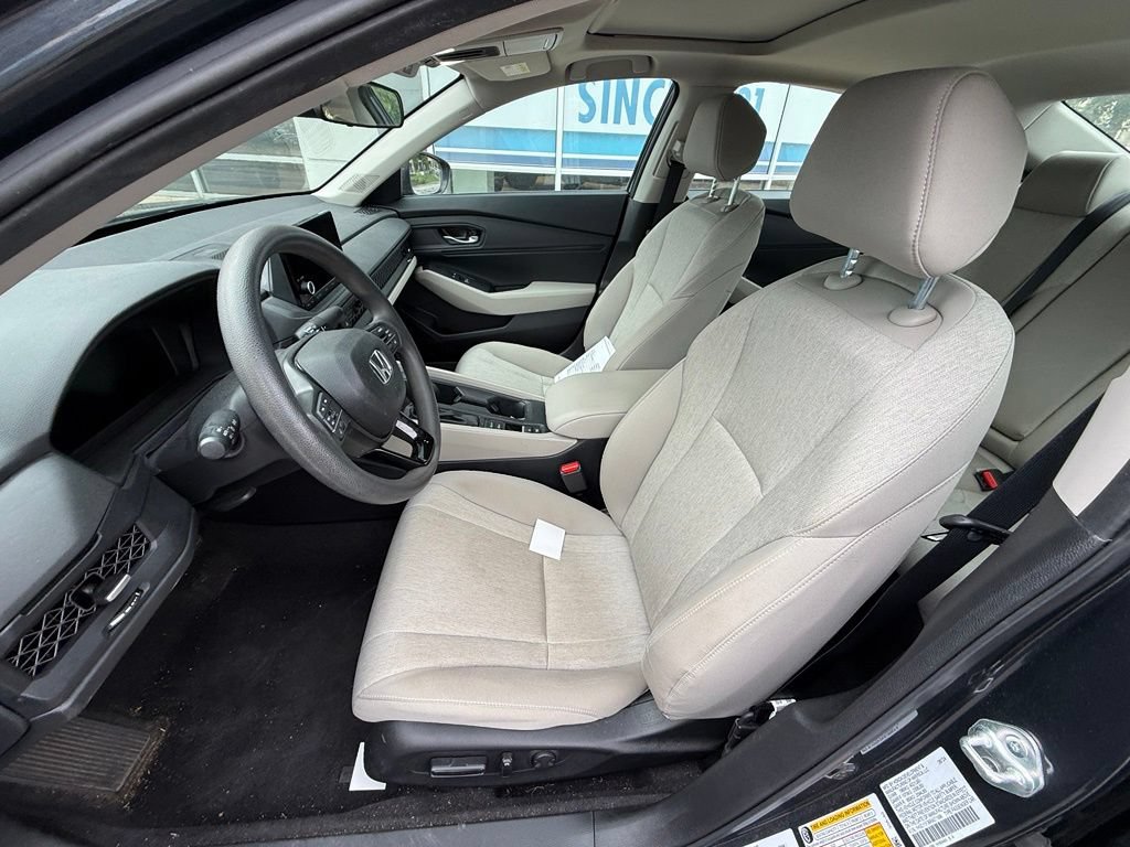 Used 2024 Honda Accord EX image 10