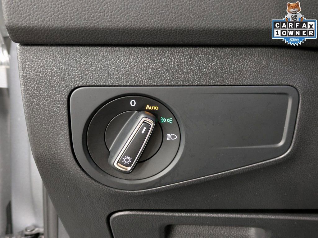 Used 2022 Volkswagen Tiguan SE R-Line image 20