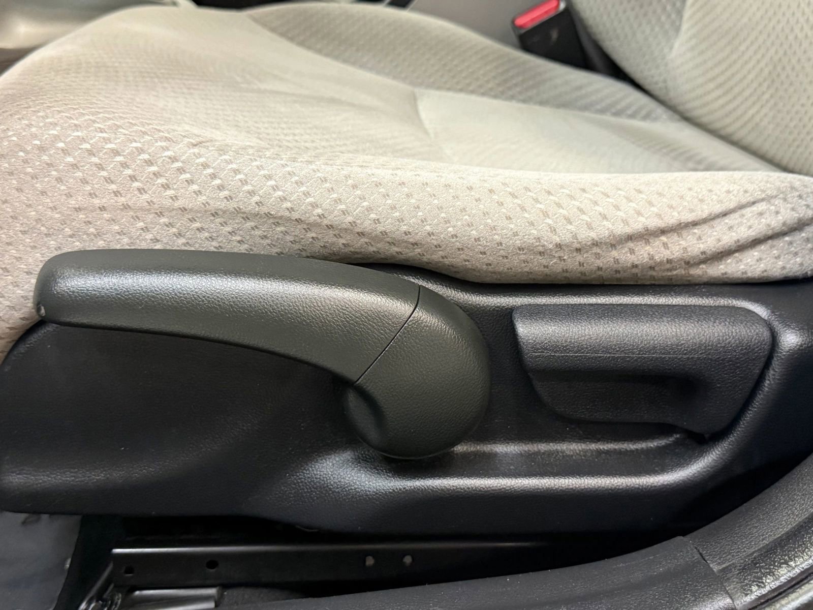 Used 2014 Honda Civic Hybrid Sedan image 26