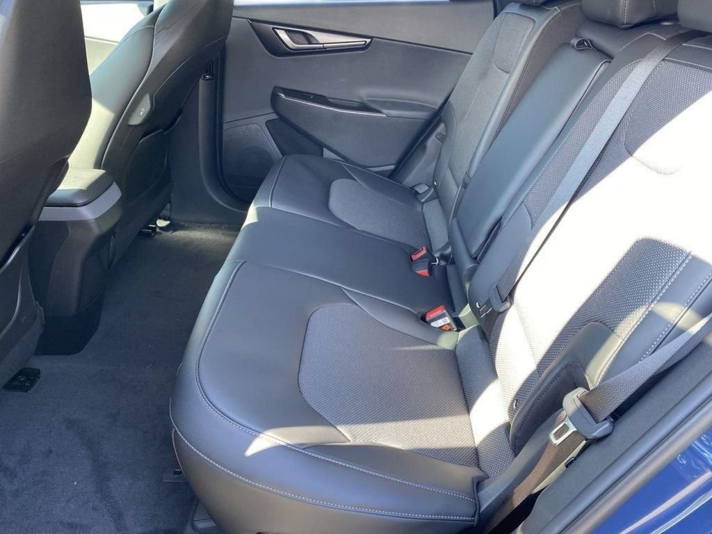 New 2025 Kia EV6 Light w/ Light LR Technology Package RWD image 24
