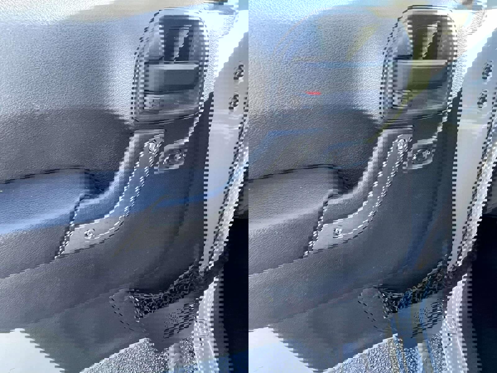 Used 2012 Jeep Wrangler Unlimited Sport image 15