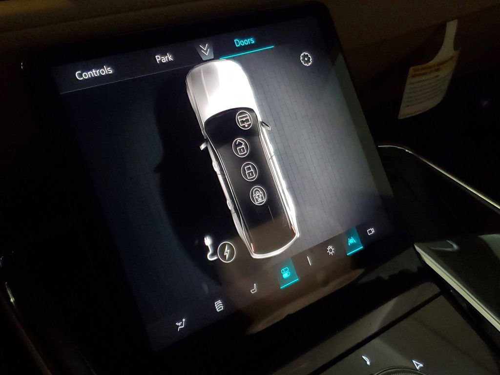 New 2026 Cadillac Escalade IQ Luxury 2 image 24