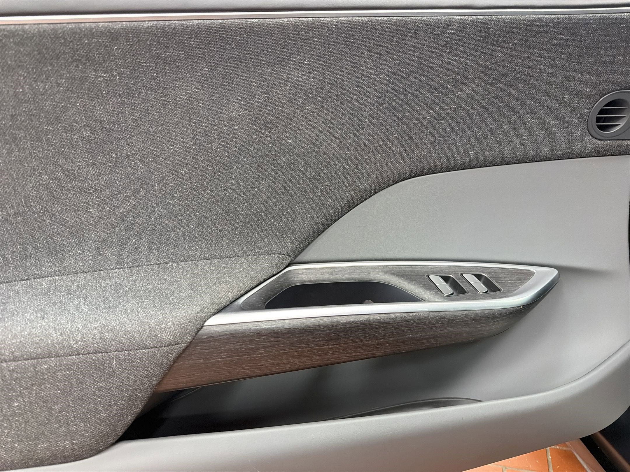 Used 2024 Lucid Air Pure image 13