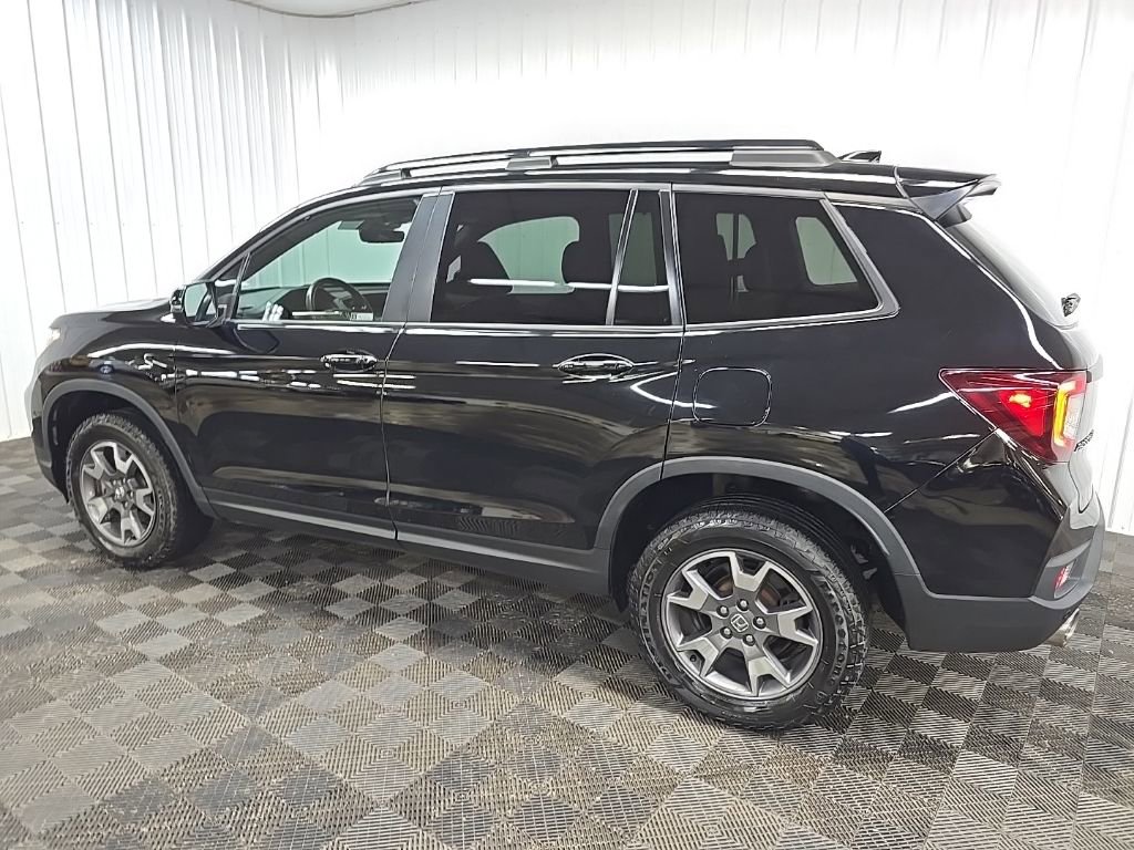 Used 2023 Honda Passport TrailSport image 4