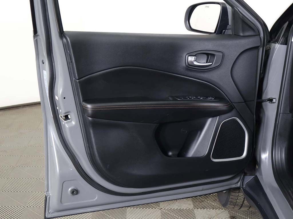 Used 2020 Jeep Compass Limited image 19