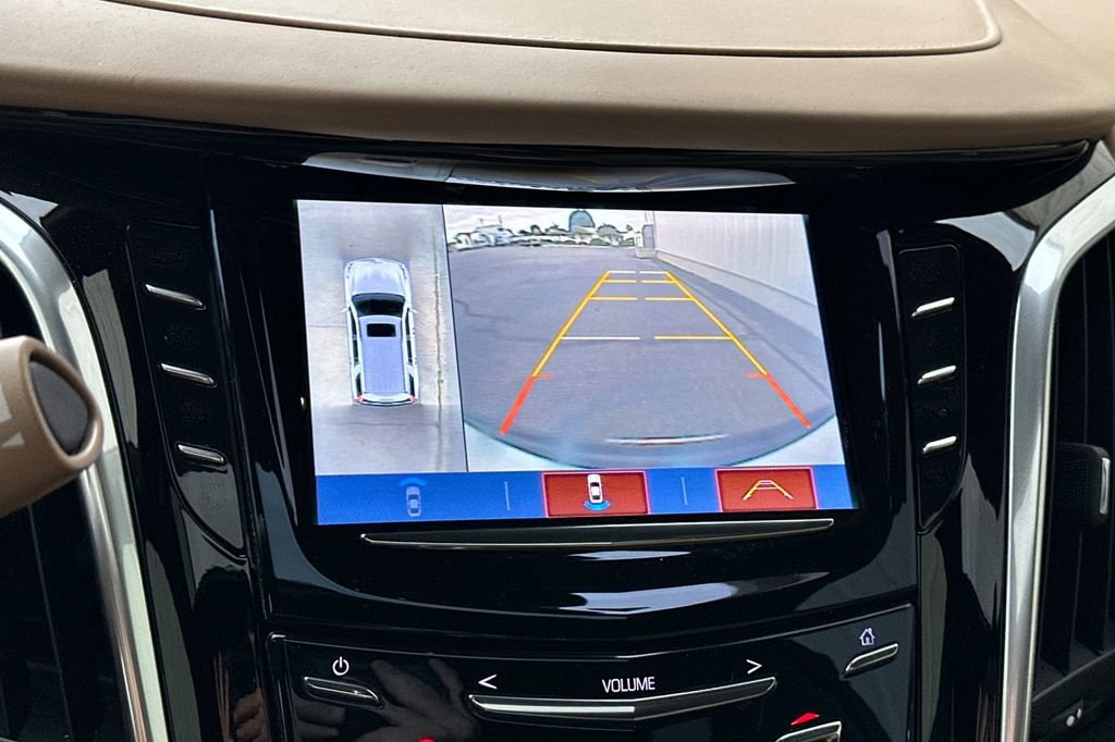 Used 2020 Cadillac Escalade Platinum AWD/4WD image 22