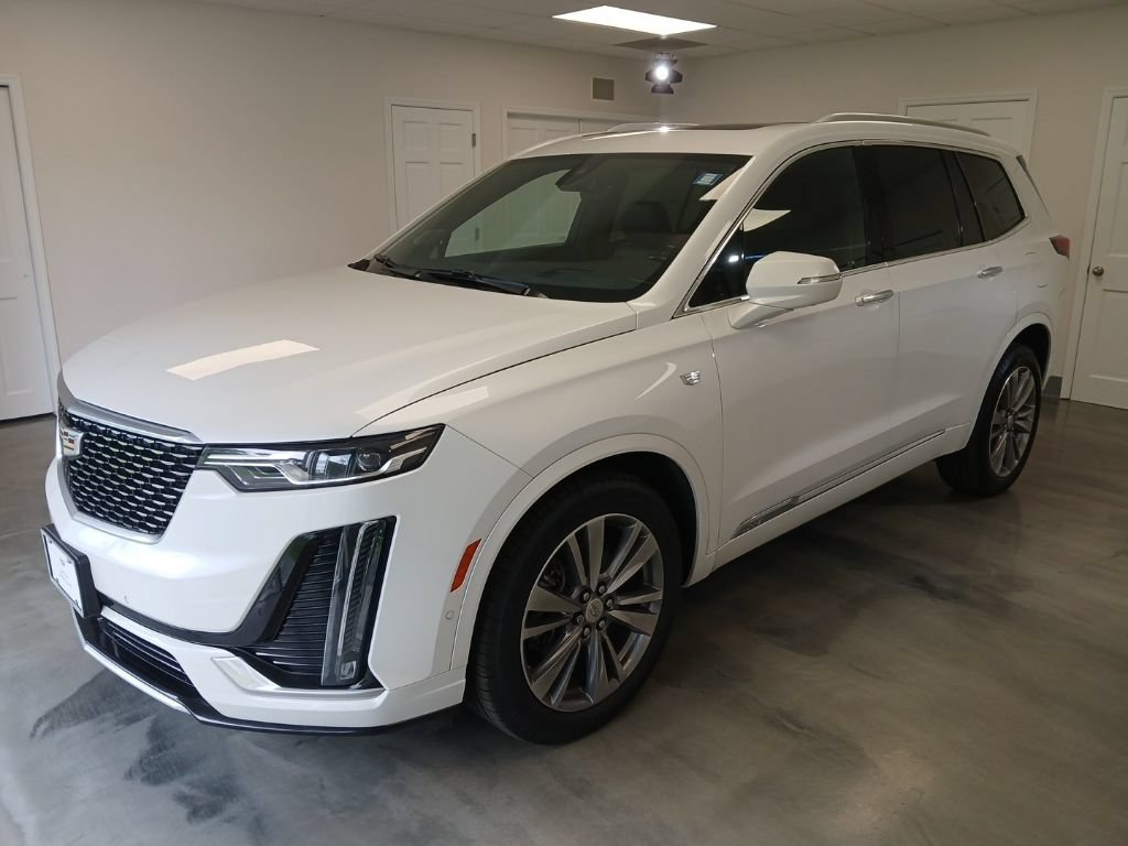 Used 2022 Cadillac XT6 Premium Luxury w/ Technology Package AWD/4WD image 4