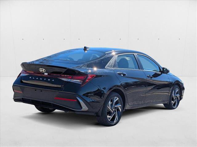 New 2025 Hyundai Elantra Sport FWD image 2