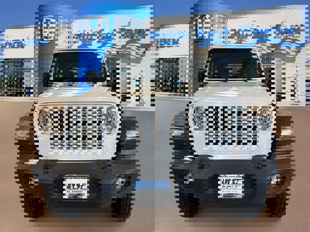 Used 2020 Jeep Wrangler Sport image 3