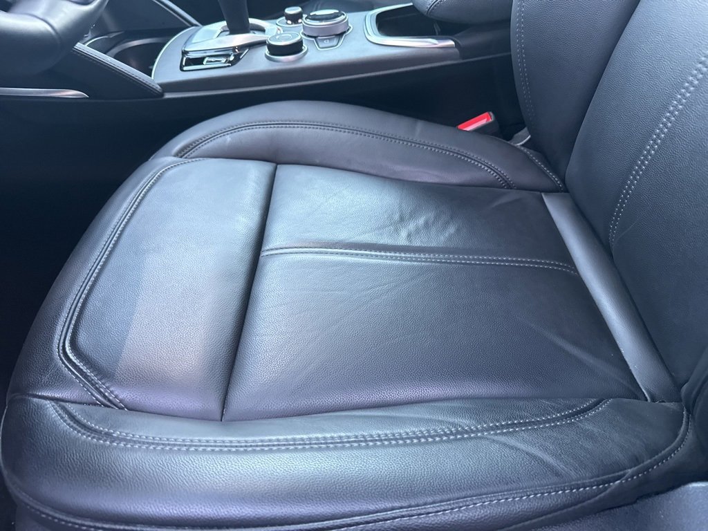 Used 2023 Alfa Romeo Stelvio Ti image 26