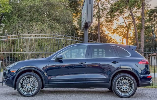 Used 2015 Porsche Cayenne Diesel image 3