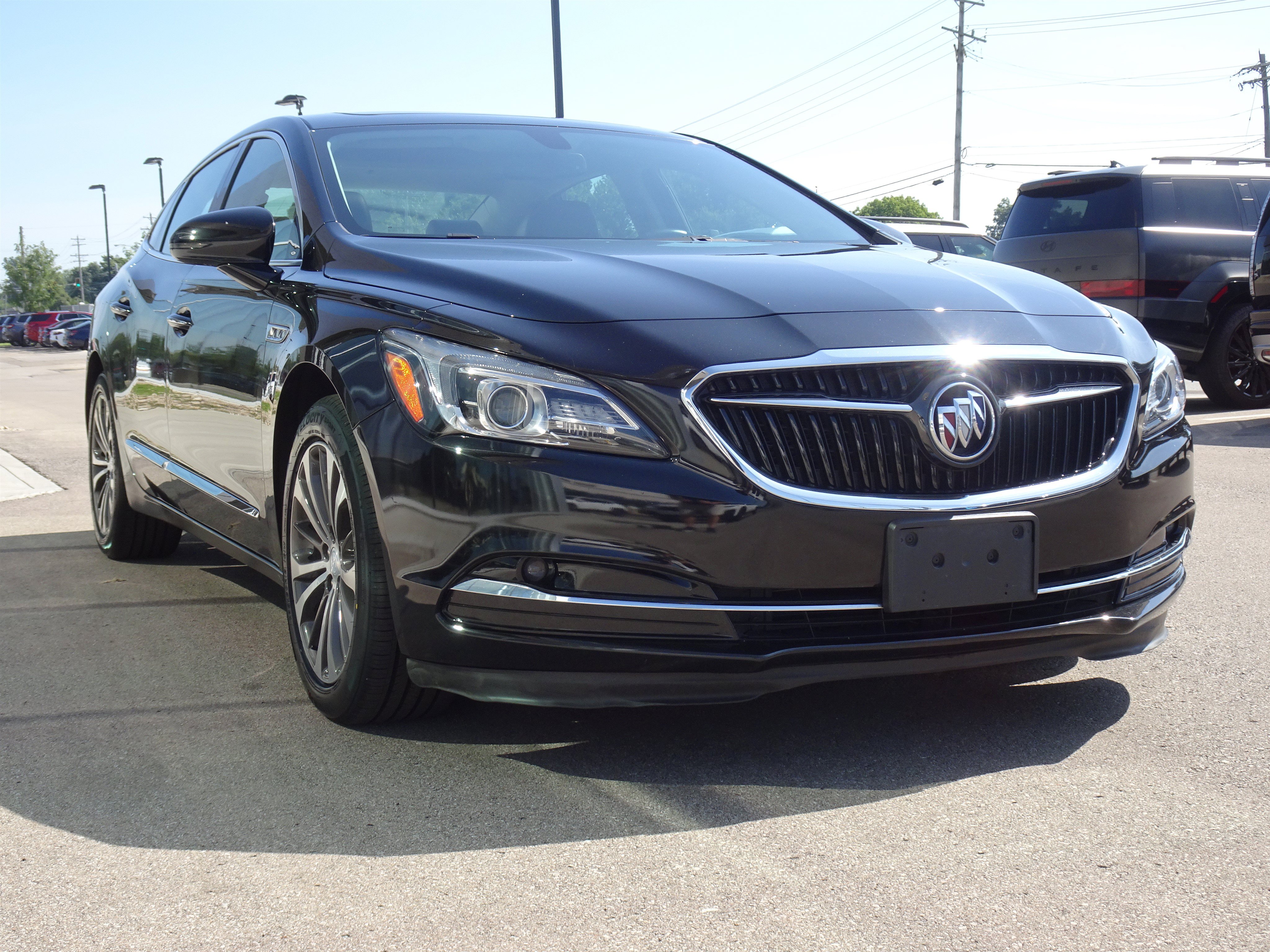 Used 2017 Buick LaCrosse Essence w/ Sun and Shade Package FWD image 6