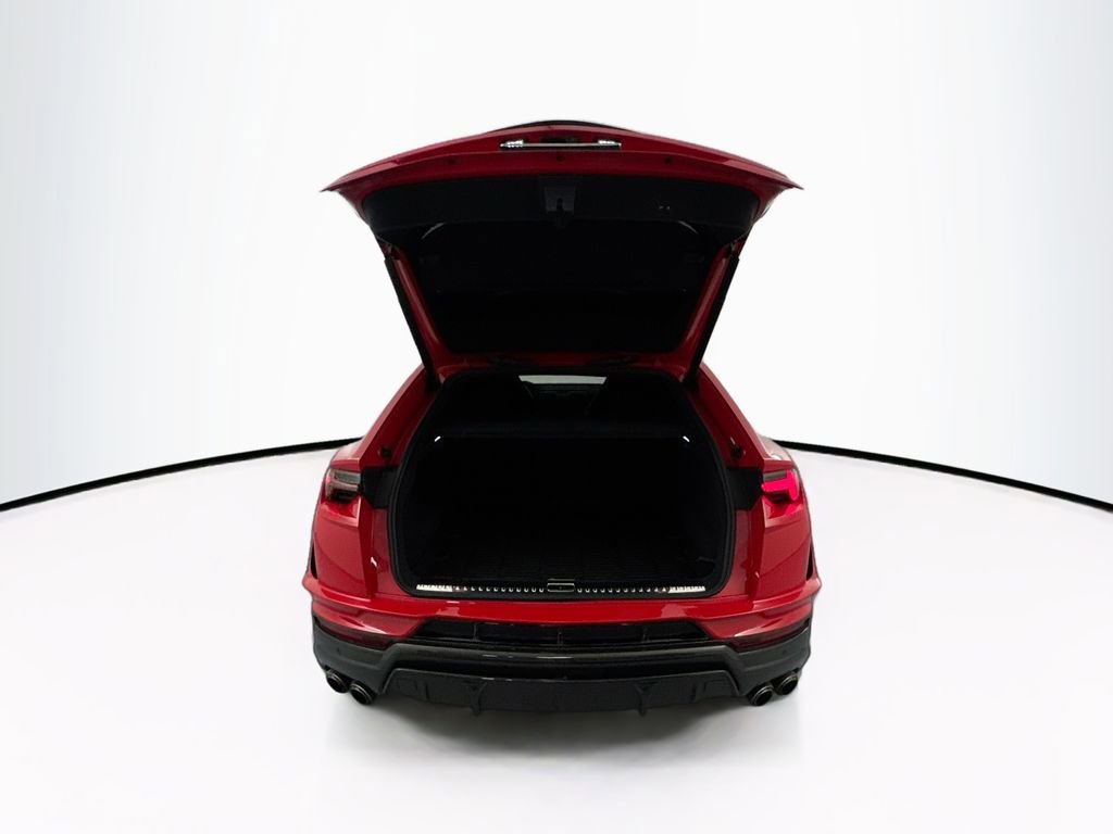 Used 2023 Lamborghini Urus Performante image 29