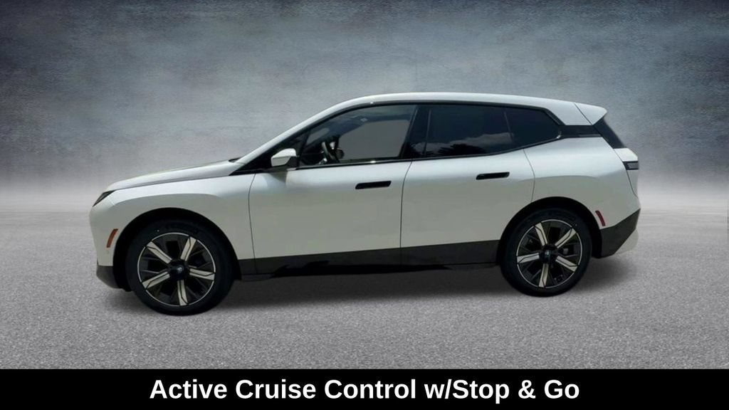 Used 2024 BMW iX xDrive50 w/ Sport Package AWD/4WD image 15
