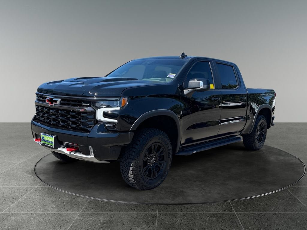 Used 2022 Chevrolet Silverado 1500 ZR2 w/ Technology Package AWD/4WD image 3