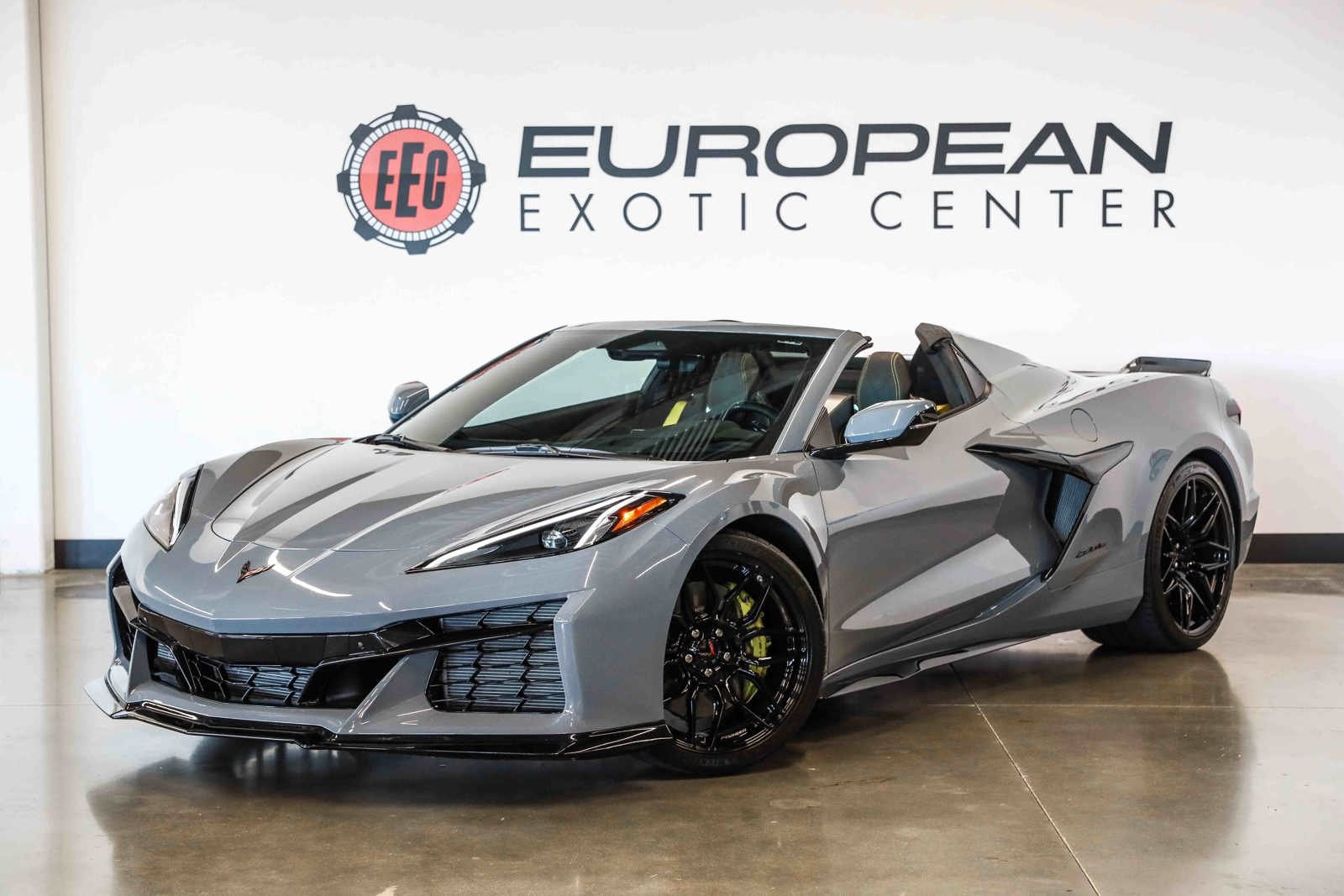 Used 2024 Chevrolet Corvette Z06 w/ Battery Protection Package RWD image 5