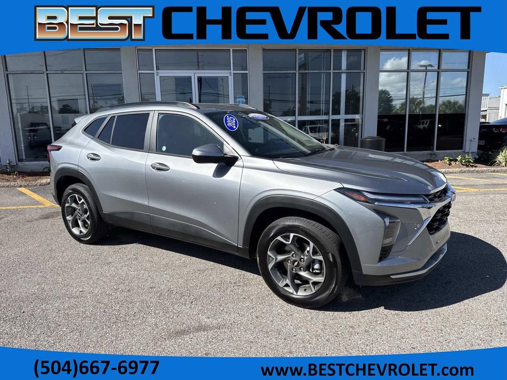 Certified 2025 Chevrolet Trax LT w/ LT Convenience Package image 1