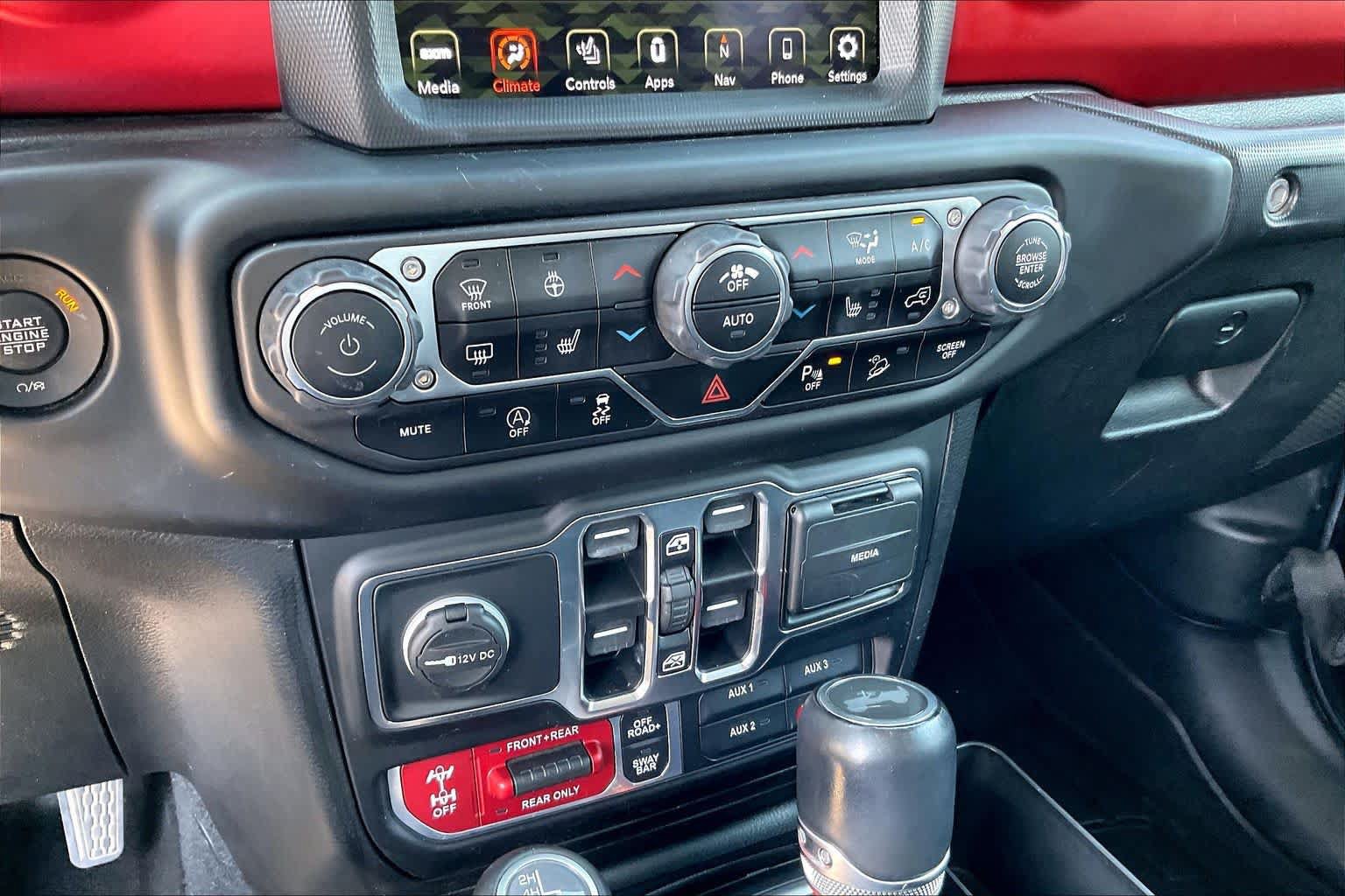 Used 2021 Jeep Wrangler Unlimited Rubicon AWD/4WD image 31
