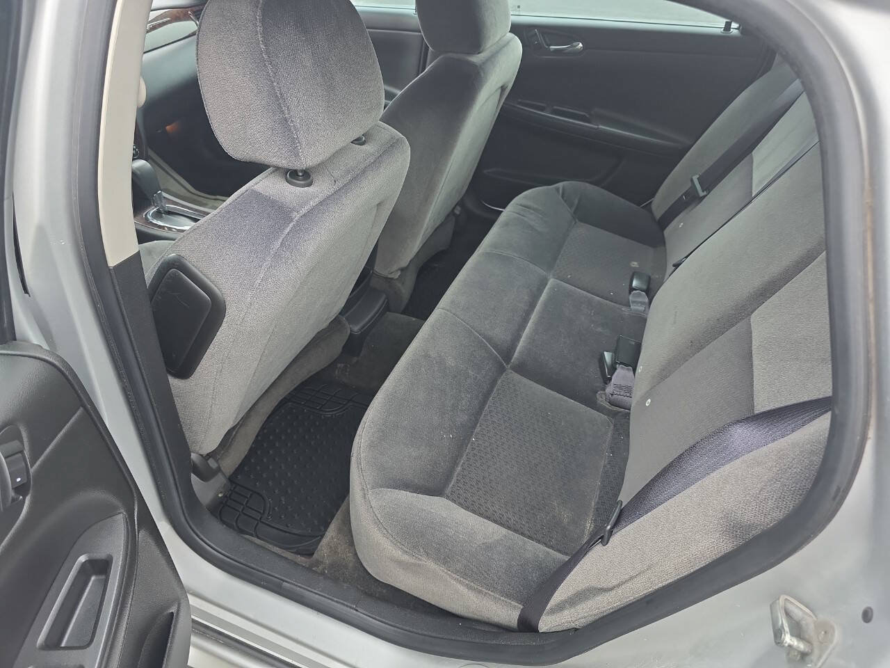 Used 2012 Chevrolet Impala LS FWD image 11
