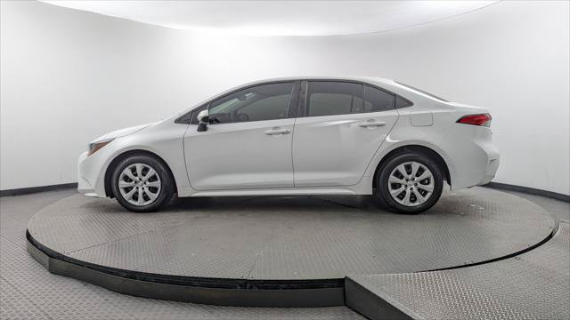 Used 2023 Toyota Corolla LE FWD image 3