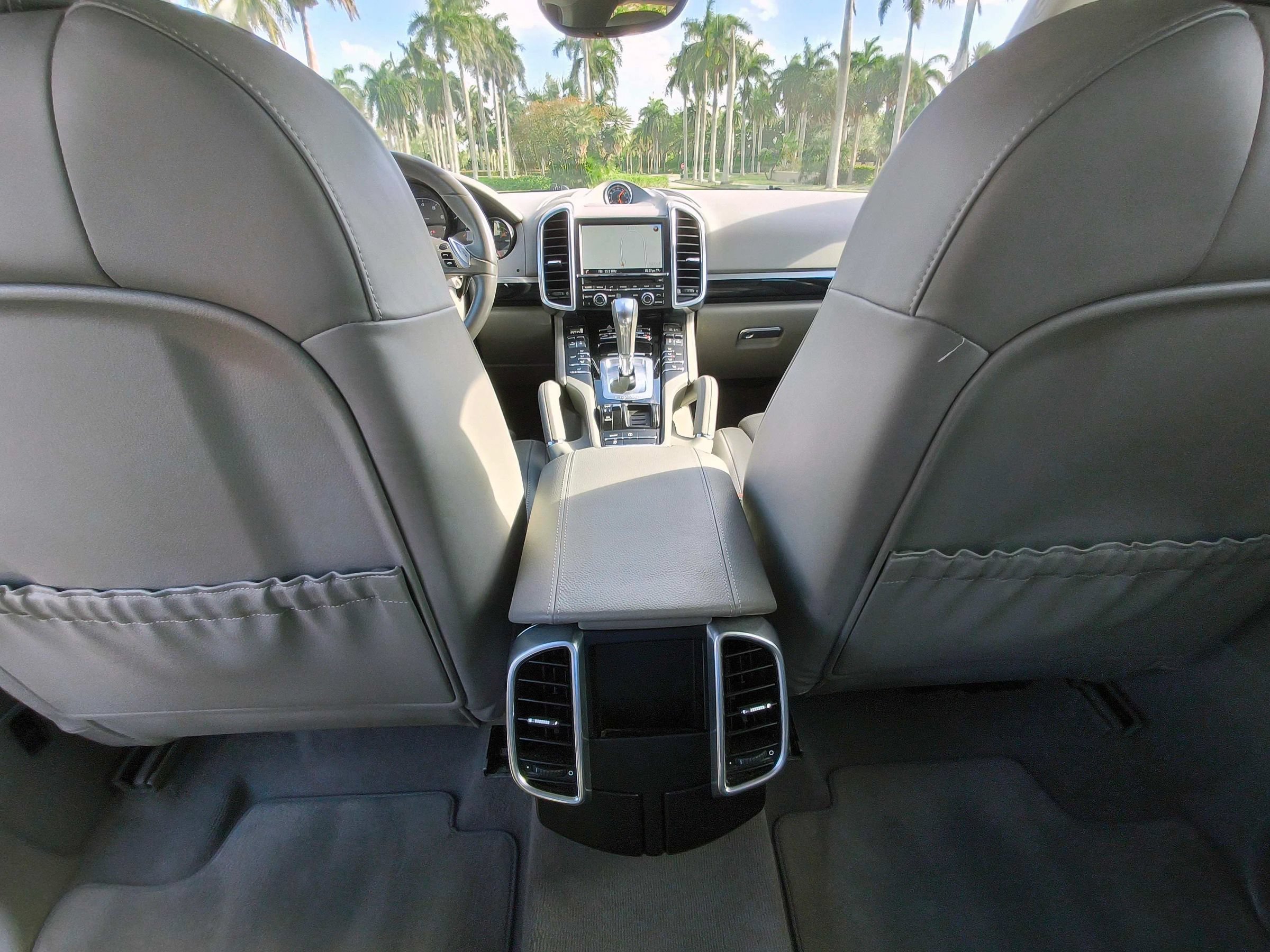 Used 2014 Porsche Cayenne AWD/4WD image 30