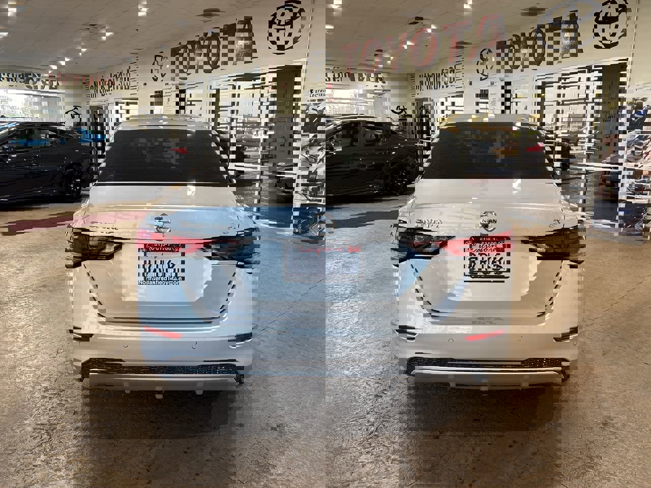 Used 2022 Nissan Sentra SV image 9