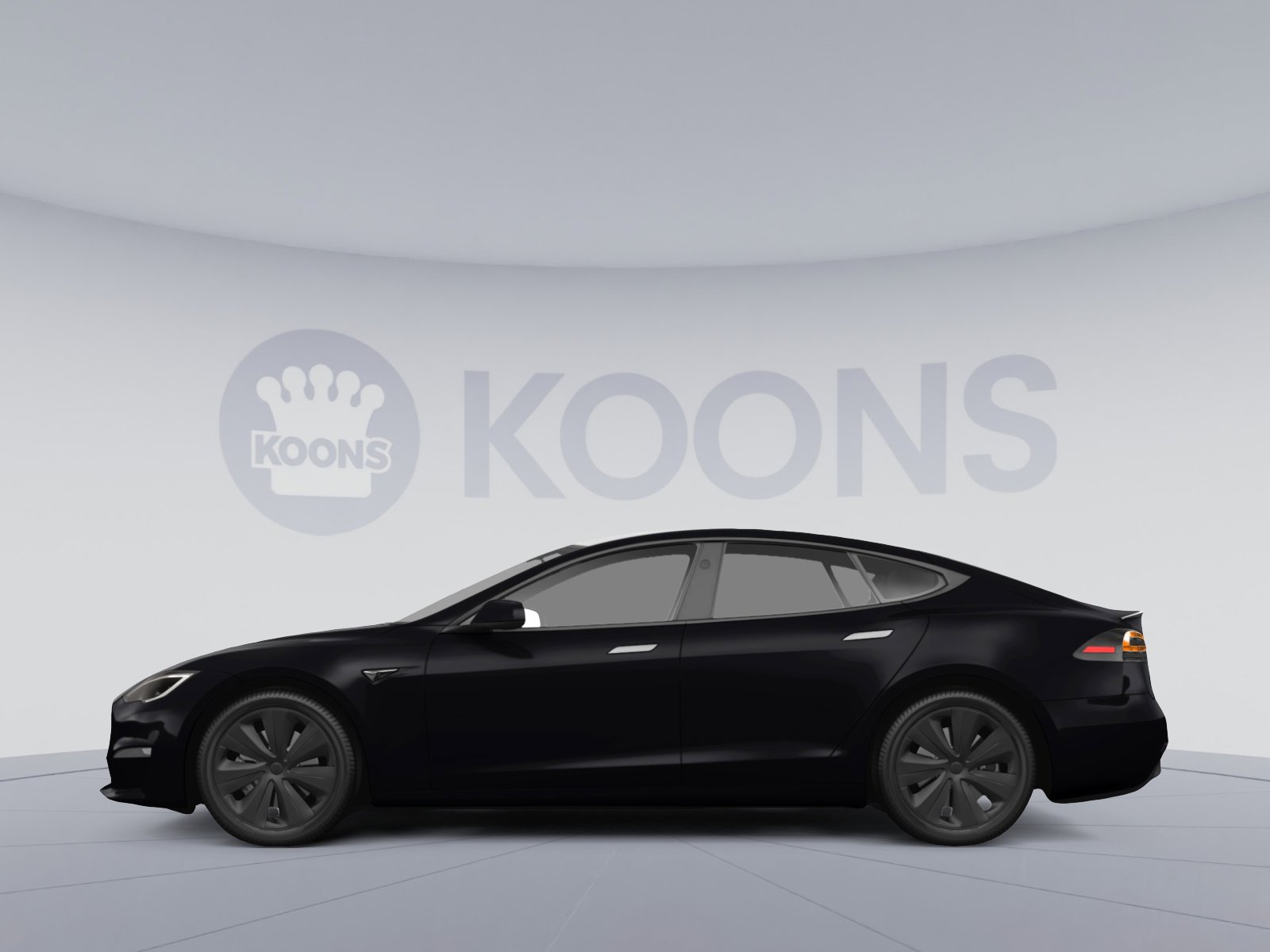 Used 2023 Tesla Model S Standard Range image 2
