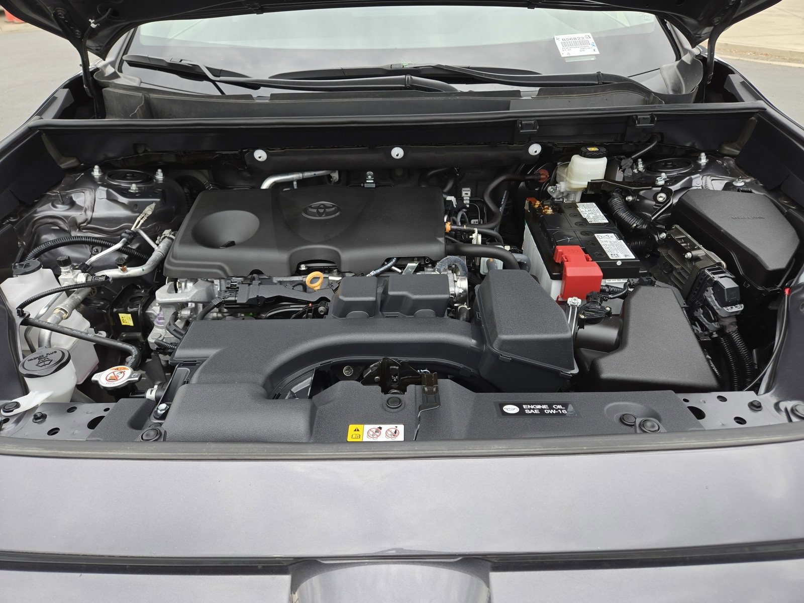 Used 2024 Toyota RAV4 LE image 29