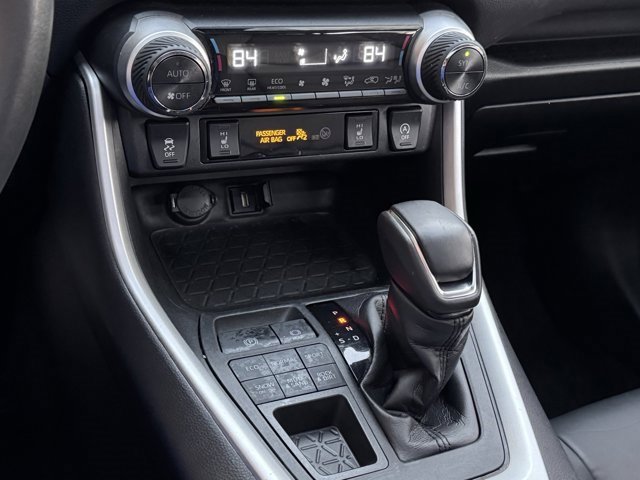 Used 2021 Toyota RAV4 XLE Premium image 65