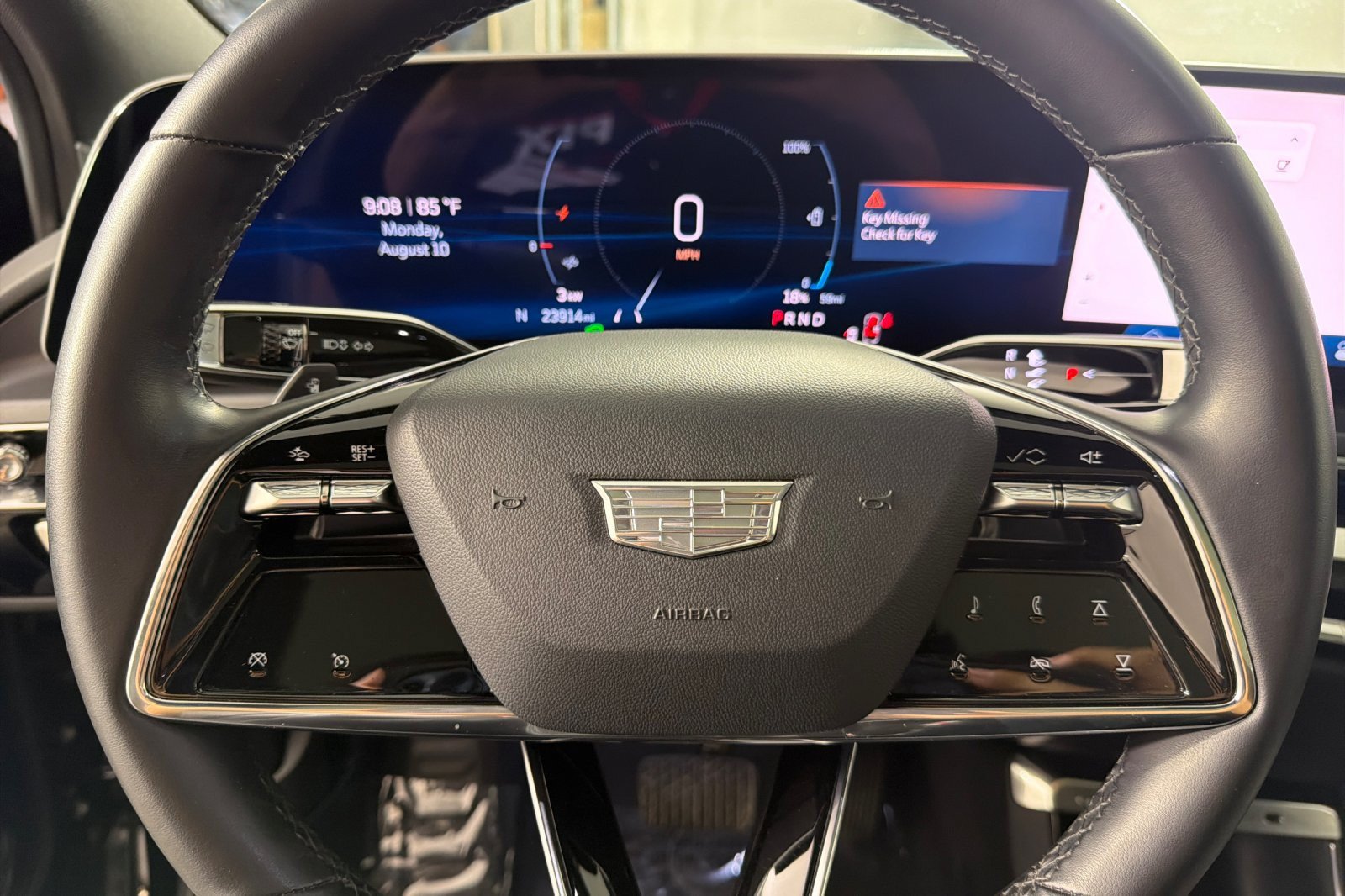 Used 2024 Cadillac Lyriq Tech AWD/4WD image 22